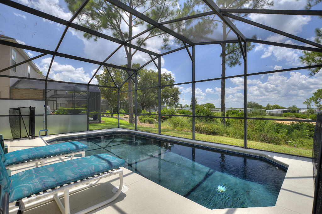 Outdoor real estate photography in Bartow, FL by BT Aerials