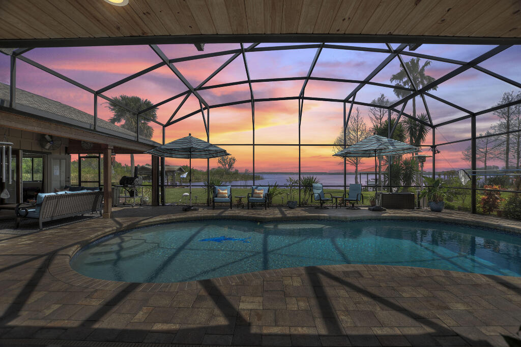 twilight pictures showcases your luxury real estate listings BT Aerials